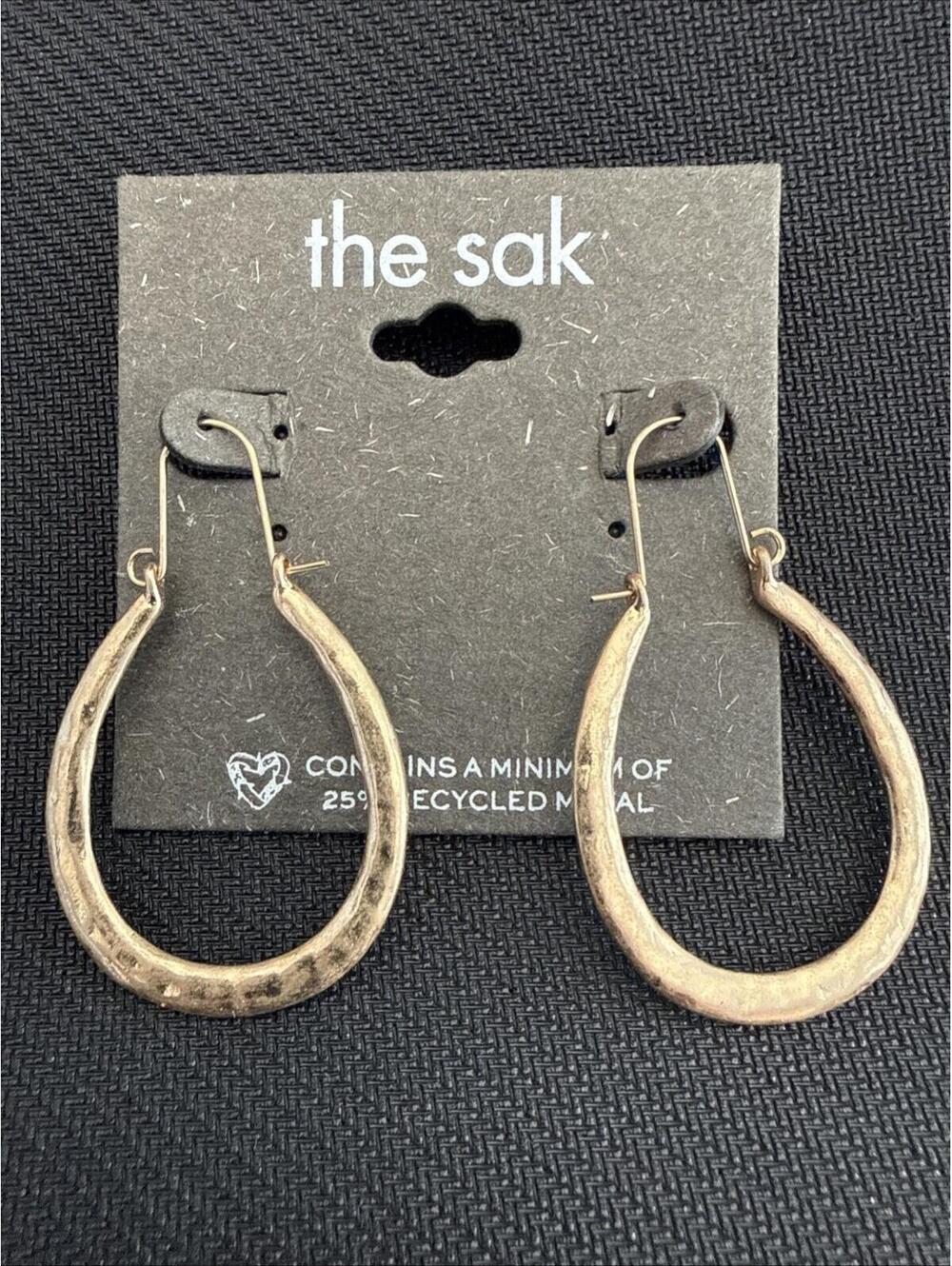 Reseller Earring Lot Bundle Chico's White House Black Market DKNY The Sak NEW - Picture 7 of 7